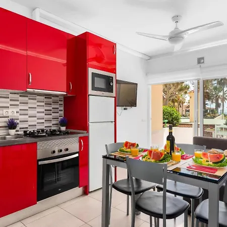 Appartement 1012 Cristianos Front Row Sea, Pool Free Wifi *