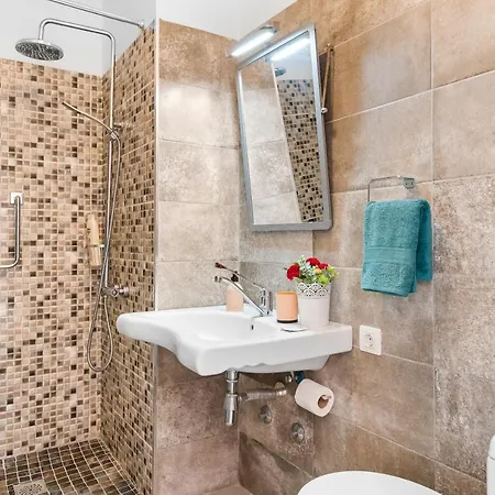 Appartement 1012 Cristianos Front Row Sea, Pool Free Wifi