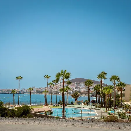 Appartement 1012 Cristianos Front Row Sea, Pool Free Wifi *