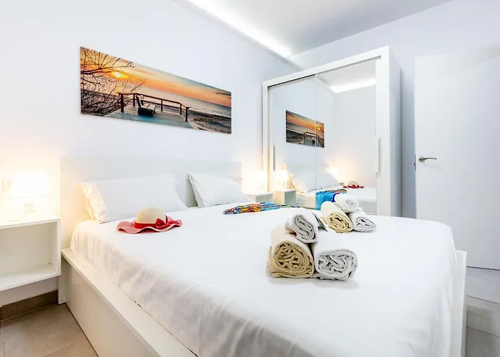 1012 Cristianos Front Row Sea, Pool Free Wifi דירה